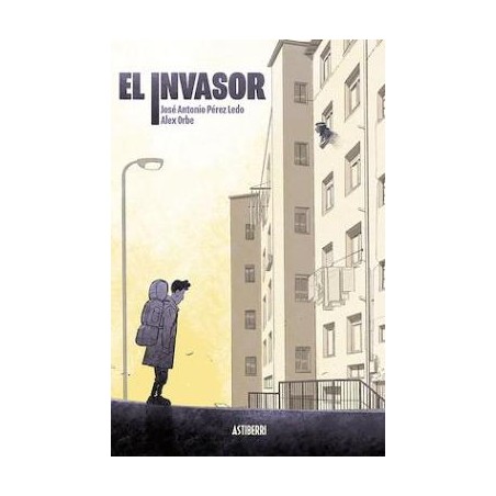 EL INVASOR , NOVELA GRAFICA ED.ASTIBERRI